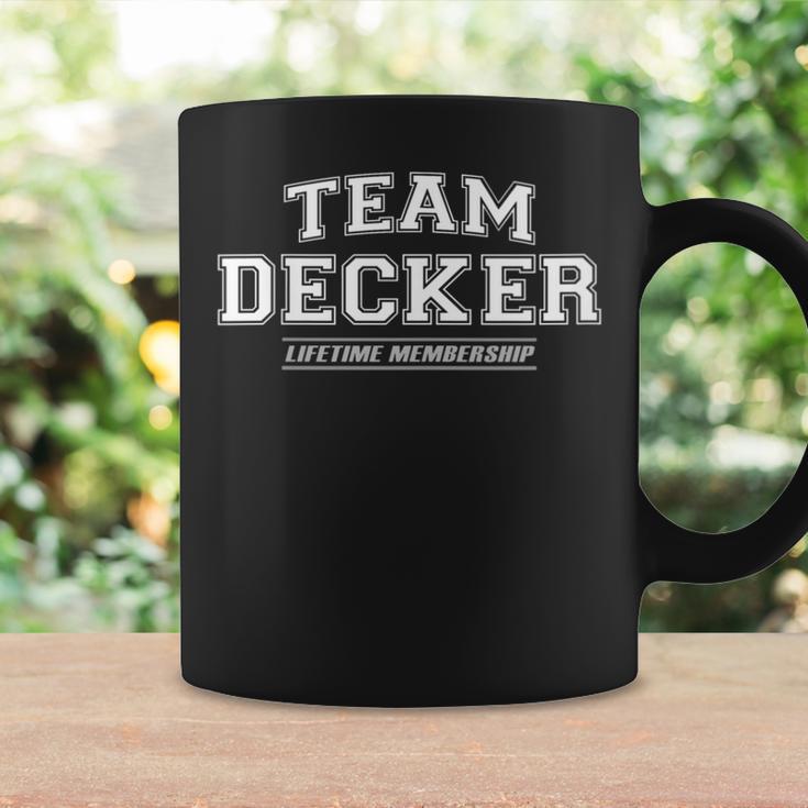 Damen Team Decker Stolzer Familienname Nachname Geschenk Mit-Ausschnitt Tassen Geschenkideen