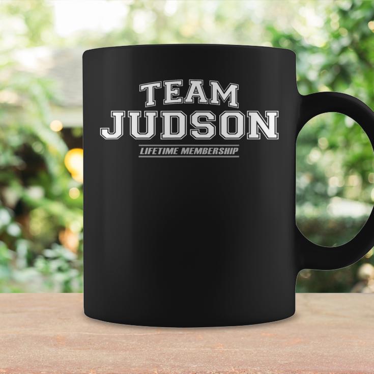 Team Judson Stolzer Familiennachname Nachname Geschenk Tassen Geschenkideen