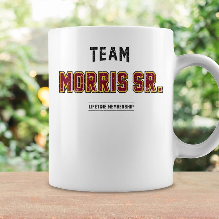 Distressed Team Morris Sr Proud Family Nachname Nachname Tassen Geschenkideen