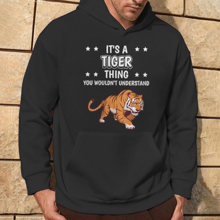 Damen Ist So Ein Tiger Ding Lustiger Spruch Tiger Mit-Ausschnitt Kapuzenpullover Lebensstil