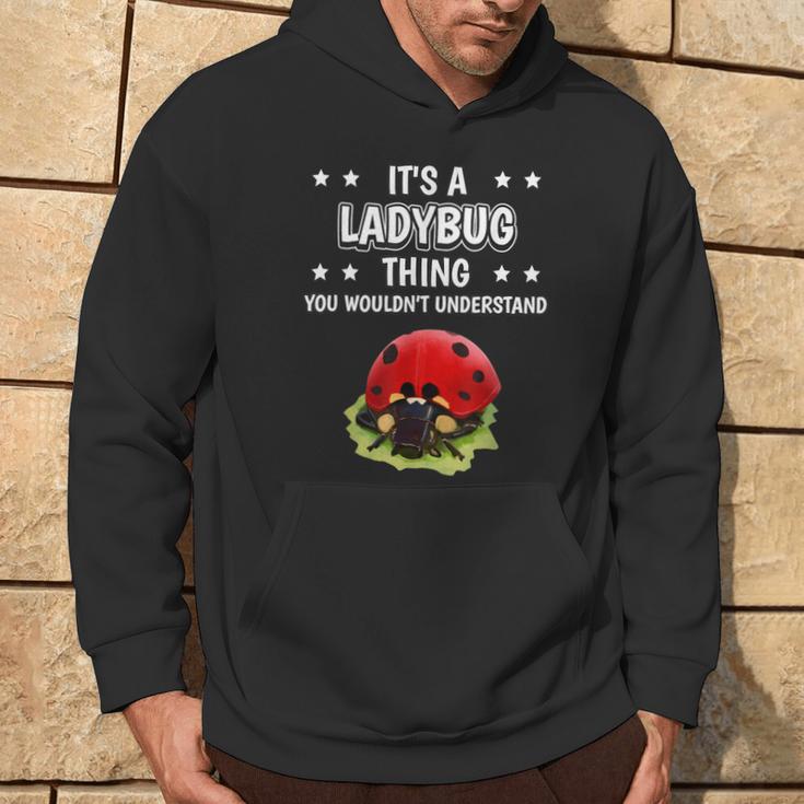 Ist So Ein Marienkäfer Ding Lustiger Spruch Marienkäfer Kapuzenpullover Lebensstil