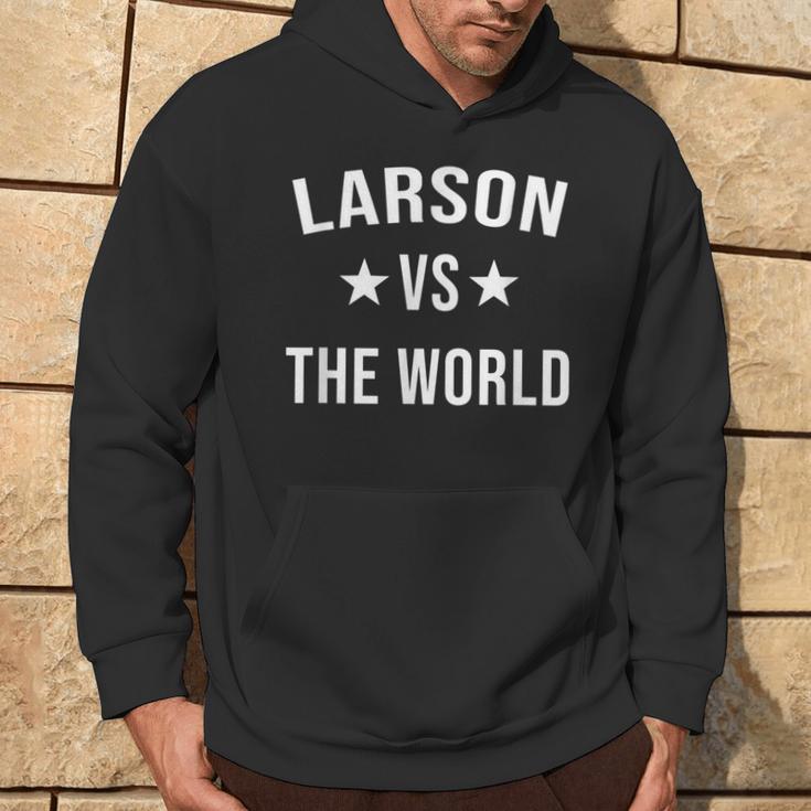 Larson Gegen Das World Family Reunion Nachname Team Custom Kapuzenpullover Lebensstil