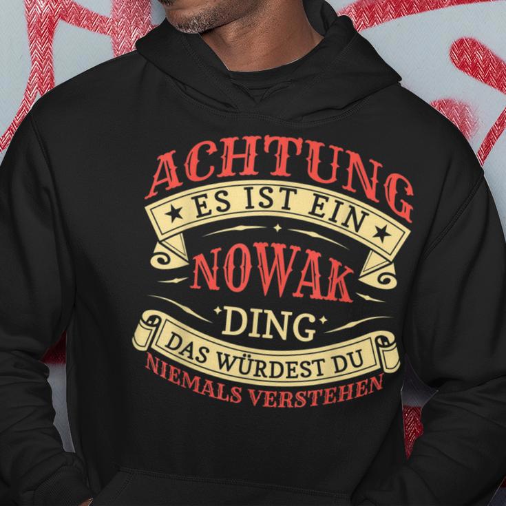 Achtung Es Ist Ein Nowak Ding Last Name Plate S Kapuzenpullover Lustige Geschenke