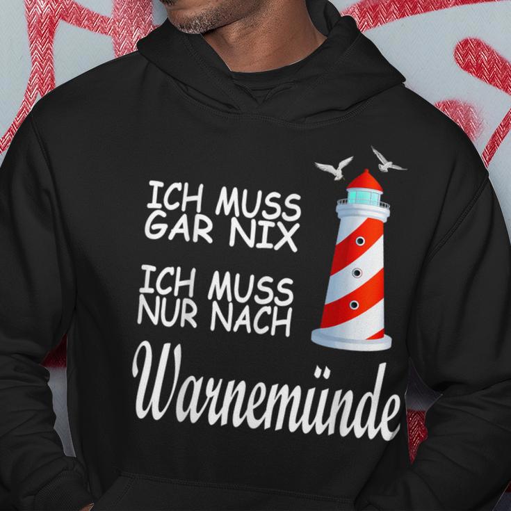 Ich Muss Nur Nach Warnemünde Kapuzenpullover Lustige Geschenke