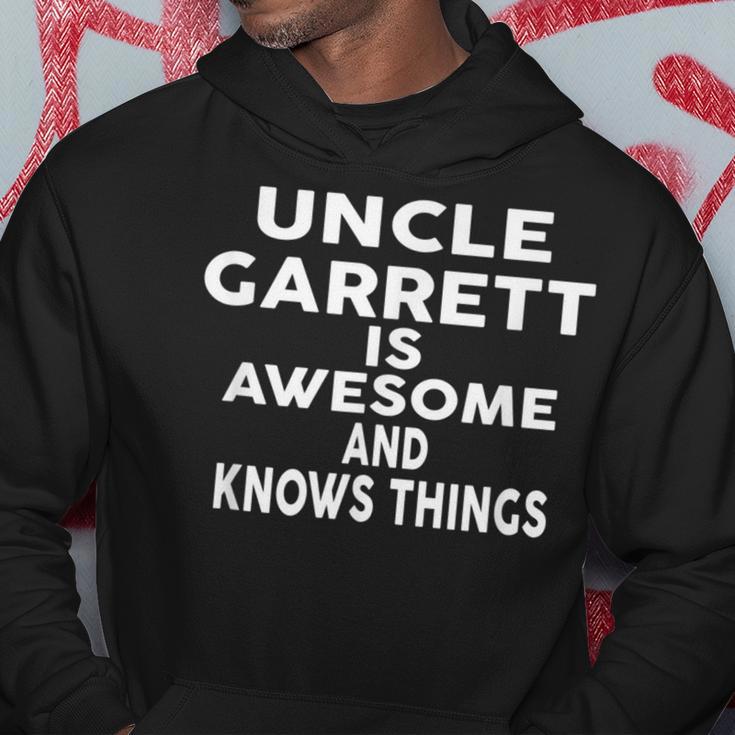 Onkel Garrett Ist Großartig Und Weiß Dinge Kapuzenpullover Lustige Geschenke