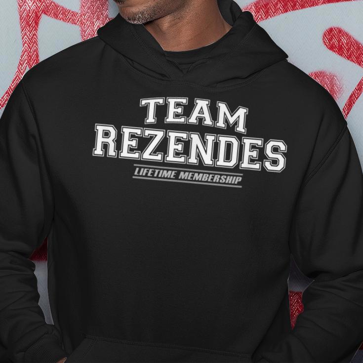 Team Rezendes Stolzer Familienname Nachname Geschenk Kapuzenpullover Lustige Geschenke