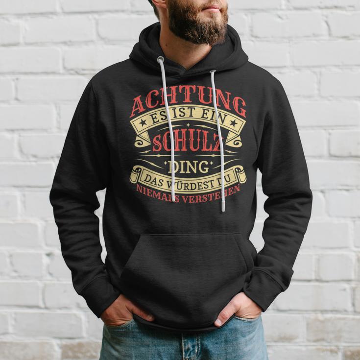 Achtung Es Ist Ein Schulz Ding Last Name Plate S Kapuzenpullover Geschenke für Ihn