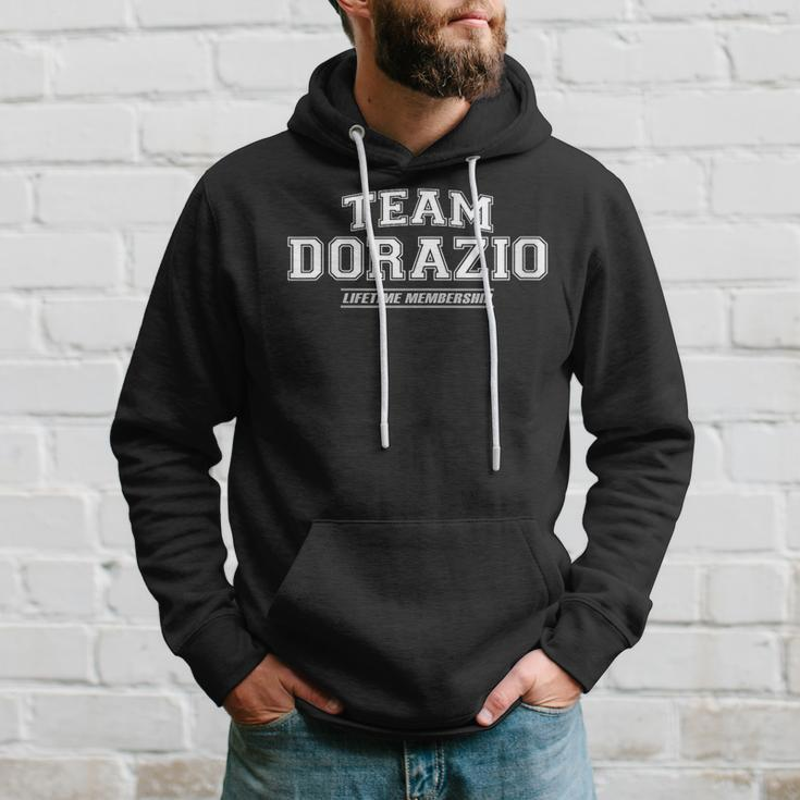 Damen Team Dorazio Stolzer Familienname Nachname Geschenk Mit-Ausschnitt Kapuzenpullover Geschenke für Ihn