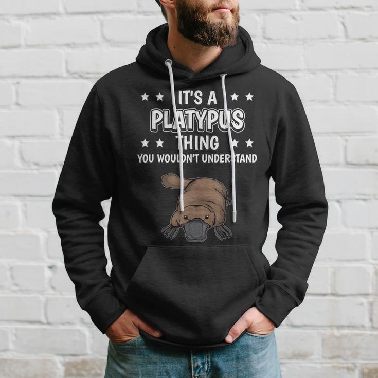 Ist So Ein Schnabeltier Ding Lustiger Spruch Schnabeltiere Kapuzenpullover Geschenke für Ihn