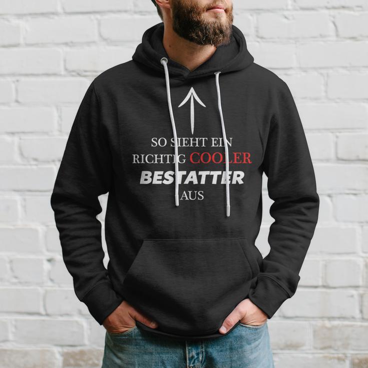 So Sieht Ein Richtig Cooler Bestattter Aus Kapuzenpullover Geschenke für Ihn