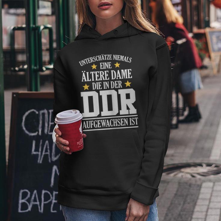 Women's Ddr Ossi Ostdeutschland Saying Older Lady Surprise Kapuzenpullover für Damen Lustige Geschenke