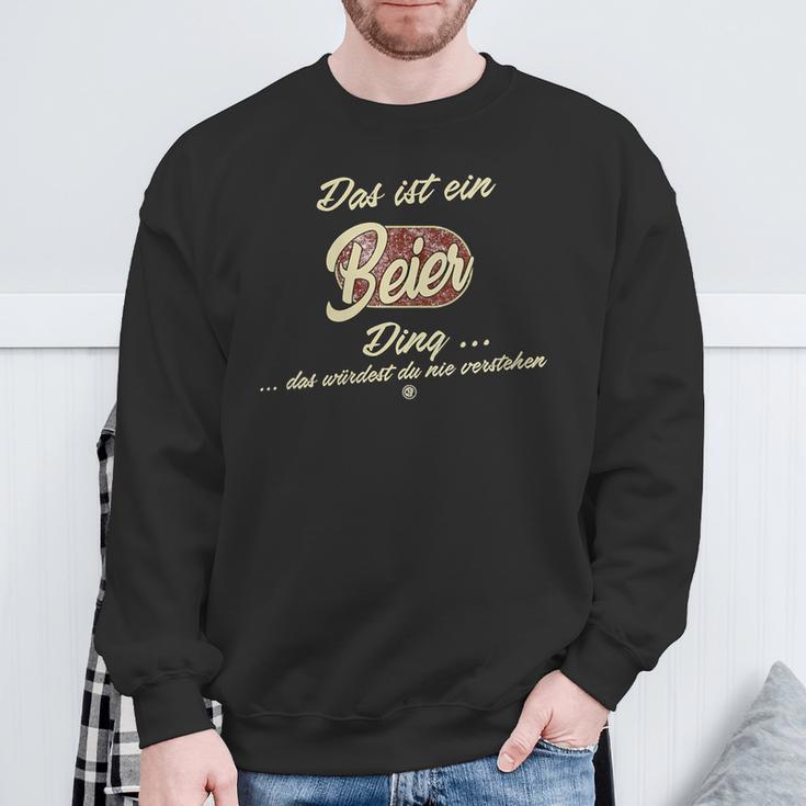 Damen Das Ist Ein Beier Ding Lustiges Familie Beier Mit-Ausschnitt Sweatshirt Geschenke für alte Männer