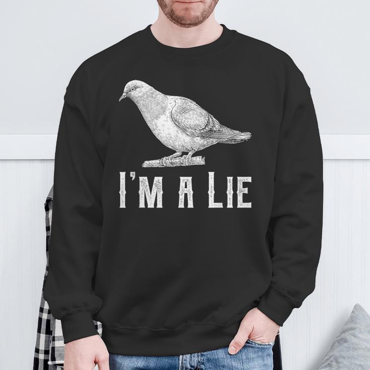 Vintage I Am A Lie Bird Aren't Real Spies Great Sweatshirt Geschenke für alte Männer