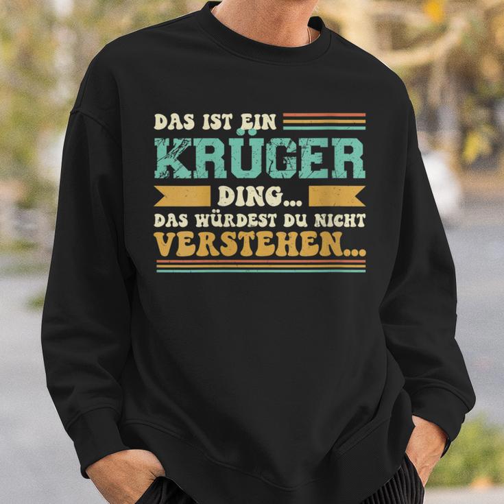 Damen Das Ist Ein Krüger Ding Spruch Für Familie Krüger Mit-Ausschnitt Sweatshirt Geschenke für Ihn