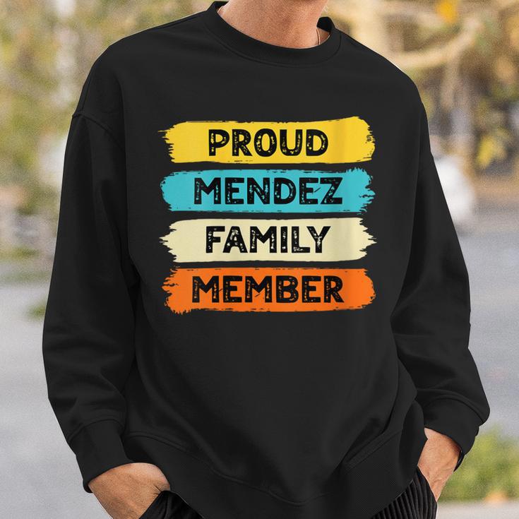 Damen Mendez Retro Mendez Nachname Mendez Mit-Ausschnitt Sweatshirt Geschenke für Ihn