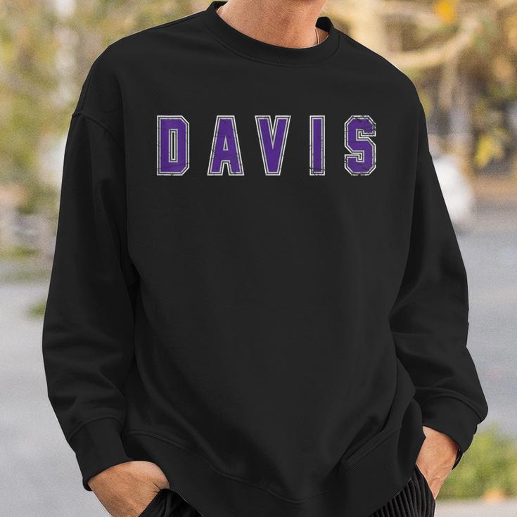 Distressed Davis Proud Family Surname Familia Sweatshirt Geschenke für Ihn