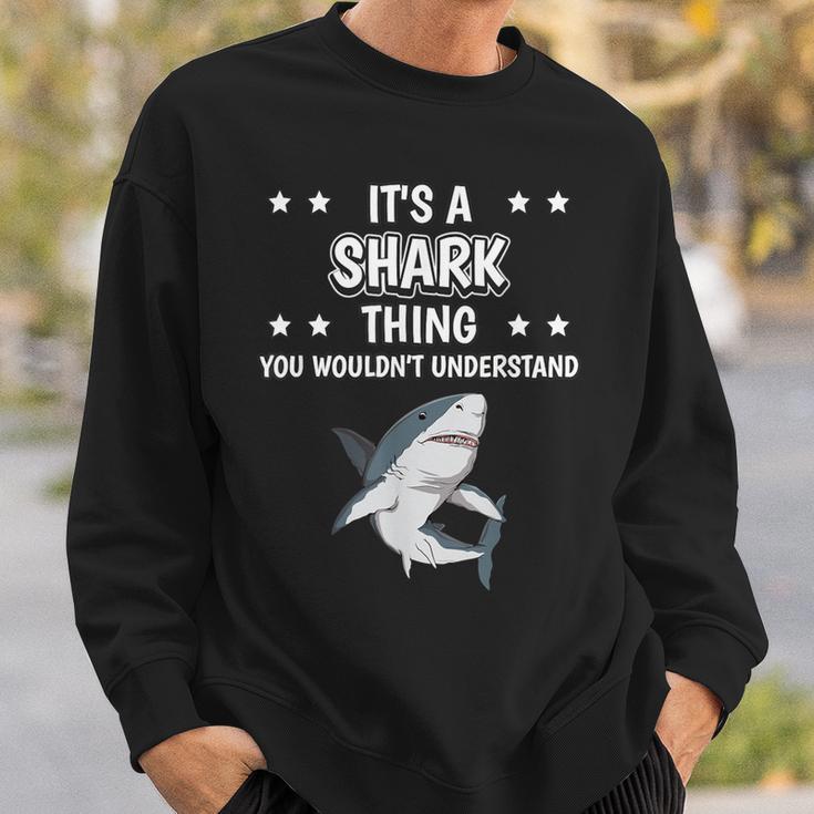 Ist So Ein Hai Ding Lustiger Spruch Haie Sweatshirt Geschenke für Ihn