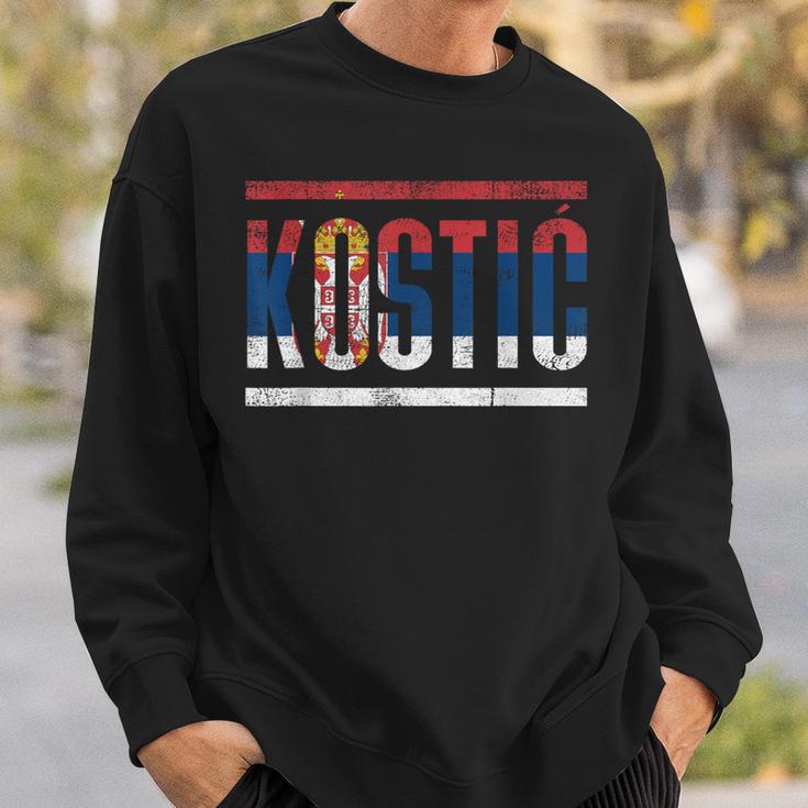 Serbian Last Name Kostic With The Flag Of Serbia Sweatshirt Geschenke für Ihn