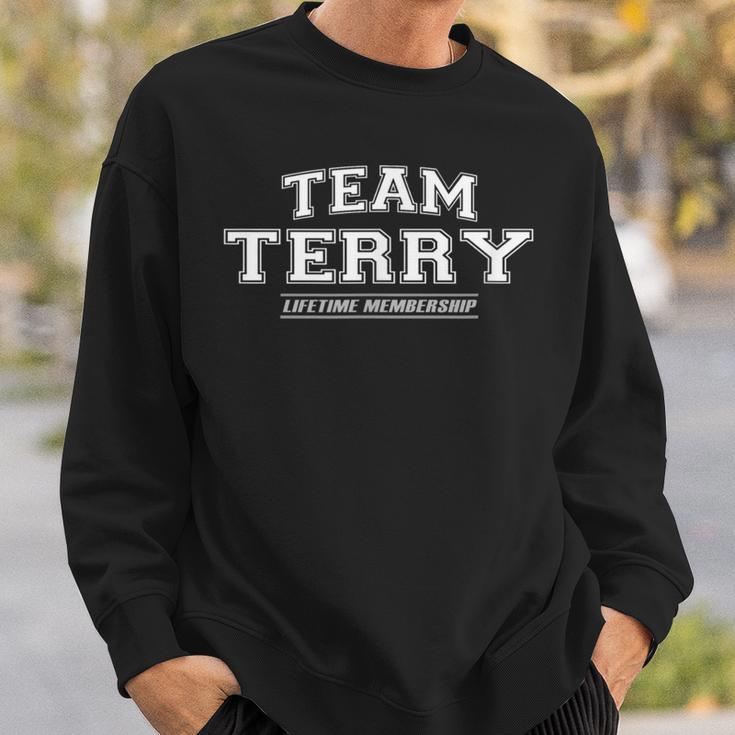 Team Terry Stolzer Familiennachname Nachname Geschenk Sweatshirt Geschenke für Ihn