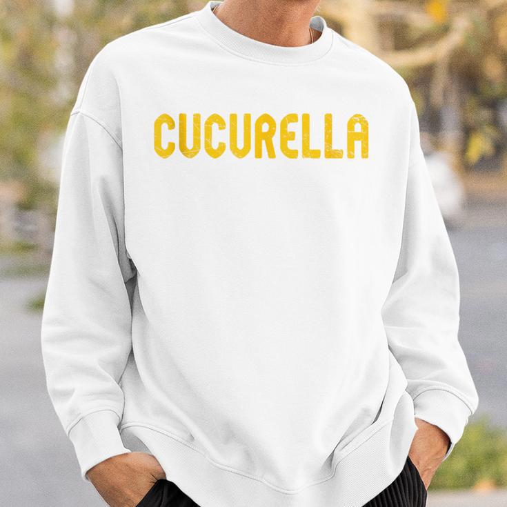 Distressed Team Cucurella Last Name Proud Family Sweatshirt Geschenke für Ihn