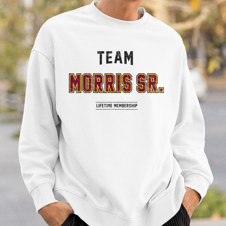 Distressed Team Morris Sr Proud Family Nachname Nachname Sweatshirt Geschenke für Ihn