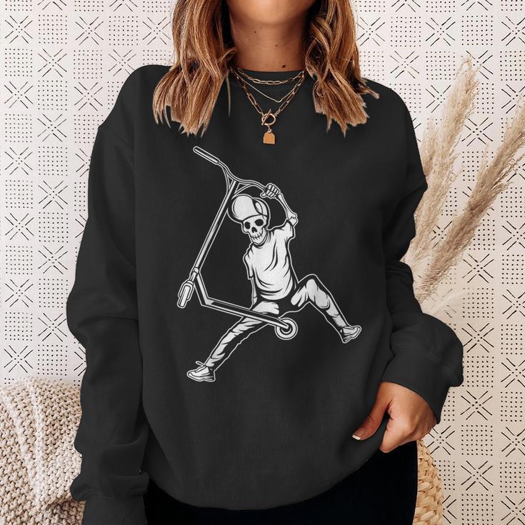 Scooter Stunt Skeleton Scooter Sweatshirt Geschenke für Sie