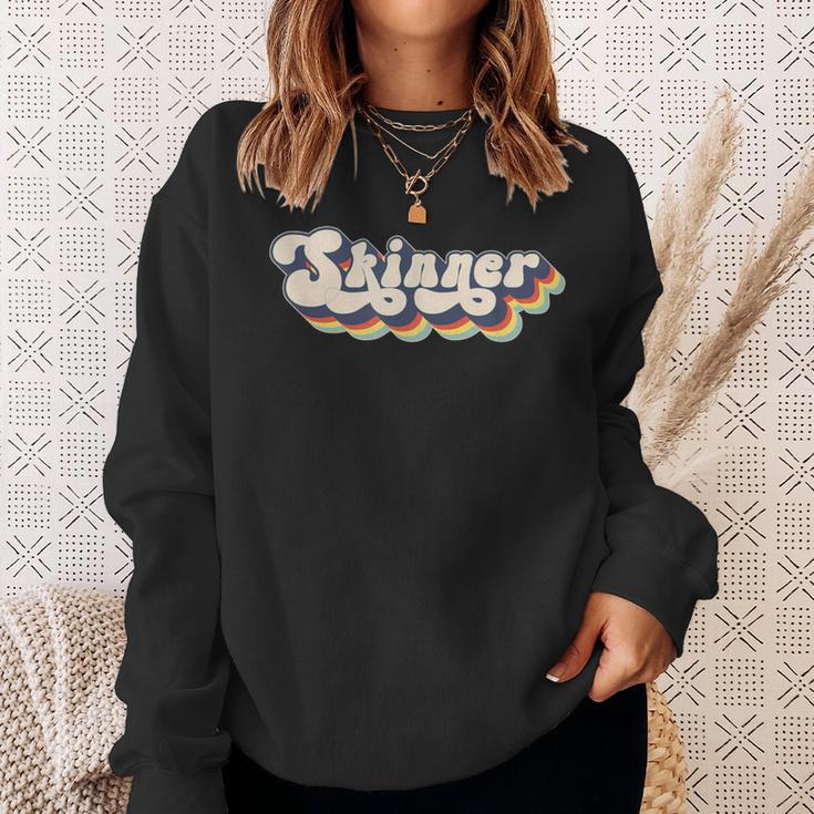 Skinner Surname Personalised Surname Skinner Sweatshirt Geschenke für Sie