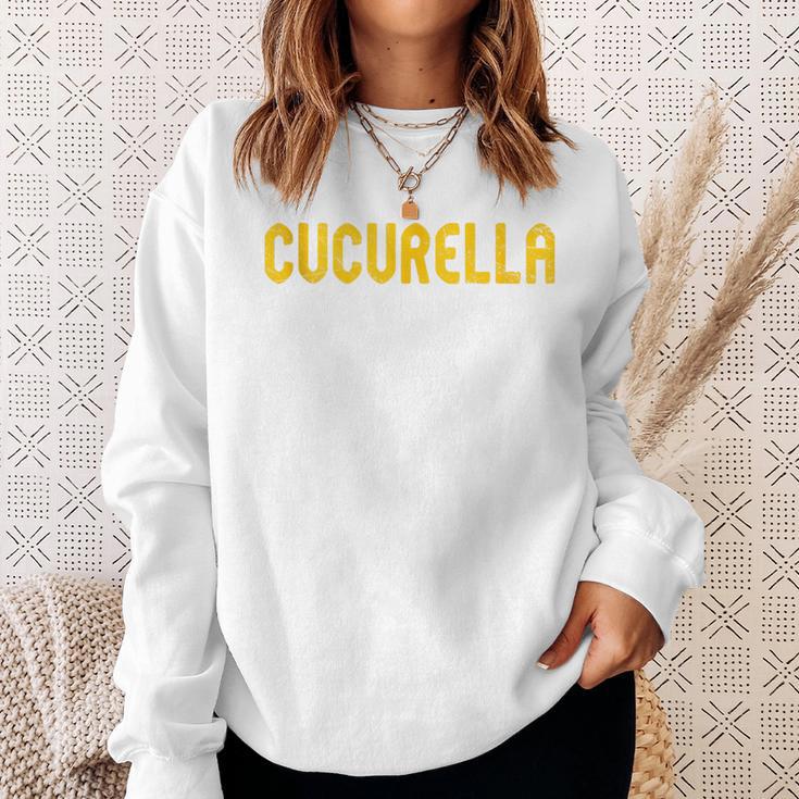 Distressed Team Cucurella Last Name Proud Family Sweatshirt Geschenke für Sie