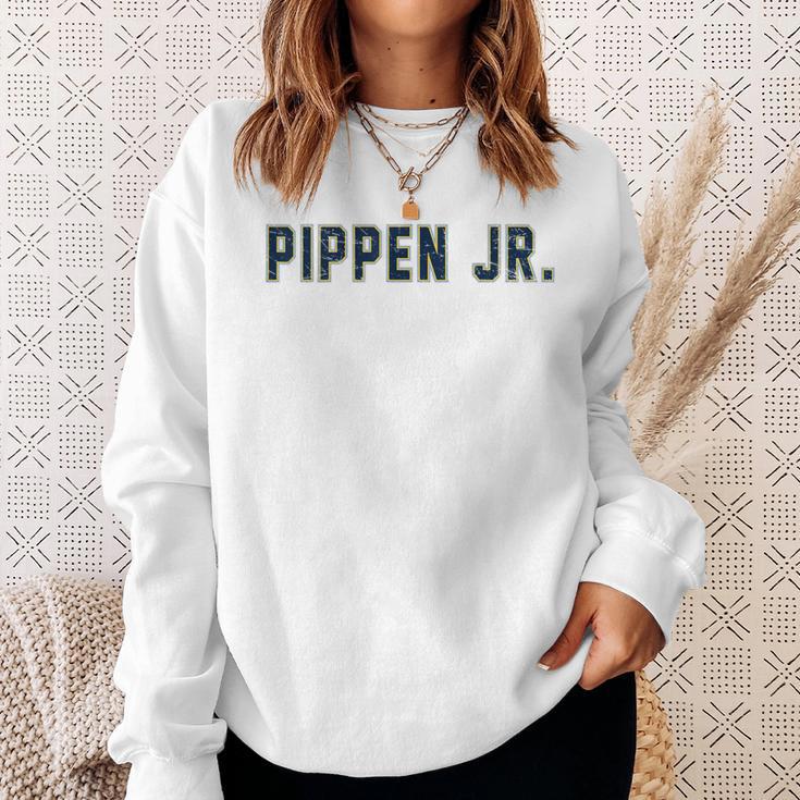 Distressed Team Pippen Jr Last Name Proud Family Gray Sweatshirt Geschenke für Sie