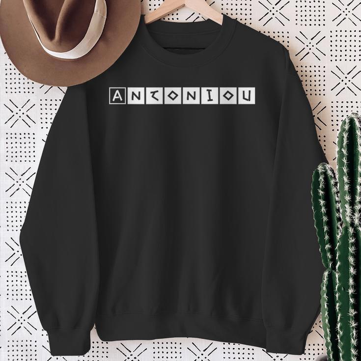 Antoniou Nachname Text Griechisch Geburtstag Oder Sport Griechenland Sweatshirt Geschenke für alte Frauen