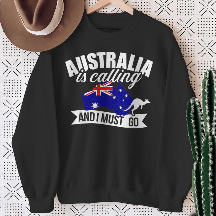 With Australien Ruft Und Ich Muss Gehen Sweatshirt Geschenke für alte Frauen