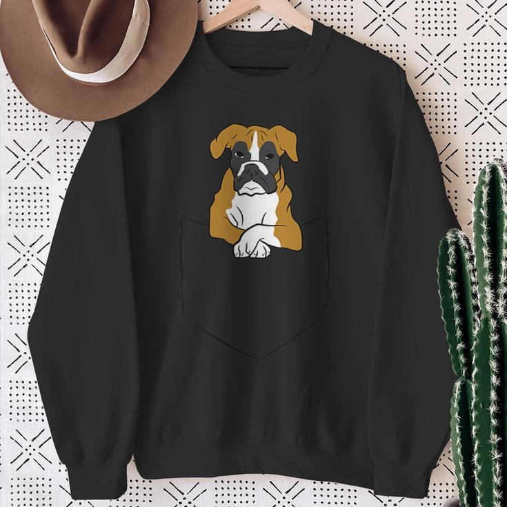 Boxer Dog In Bag Boxer Dog In Bag Dog Boxer Sweatshirt Geschenke für alte Frauen