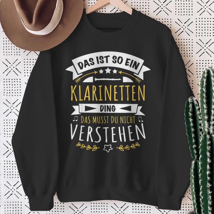 With Clarinettist Musician Das Ist So Ein Klarinetten Ding Sweatshirt Geschenke für alte Frauen