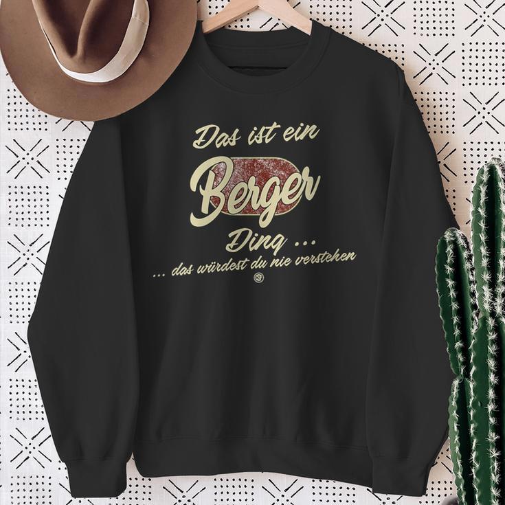 Damen Das Ist Ein Berger Ding Lustiges Familie Berger Mit-Ausschnitt Sweatshirt Geschenke für alte Frauen