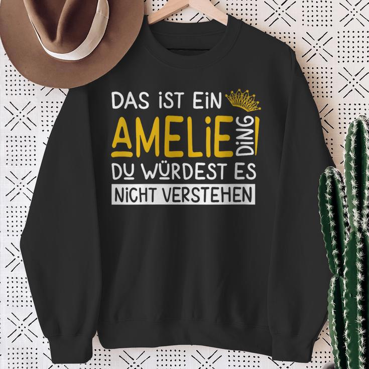 Damenorname Amelie Name Namenstag Spruch Das Ist Ein Amelie Ding Mit-Ausschnitt Sweatshirt Geschenke für alte Frauen