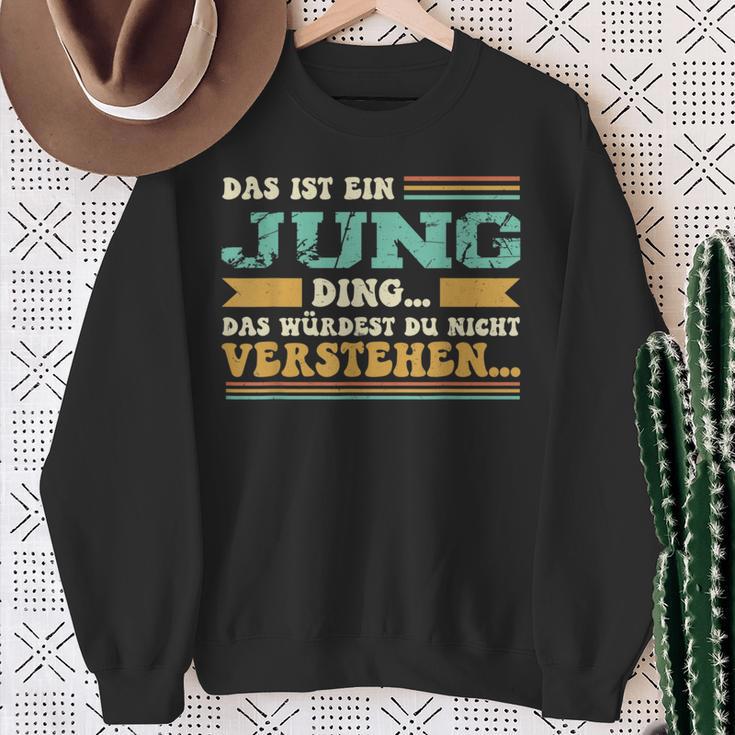 Das Ist Ein Jung Ding Das Ist Ein Jung Ding Sweatshirt Geschenke für alte Frauen