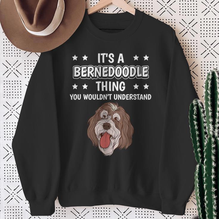 Ist So Ein Bernedoodle Ding Lustiger Spruch Bernedoodles Sweatshirt Geschenke für alte Frauen