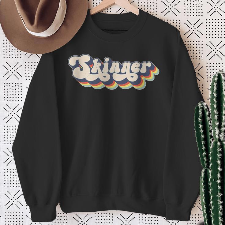 Skinner Surname Personalised Surname Skinner Sweatshirt Geschenke für alte Frauen