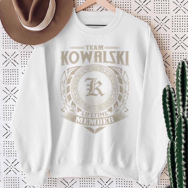 Team Kowalski Lifetime Member Last Name Kowalski Family Sweatshirt Geschenke für alte Frauen