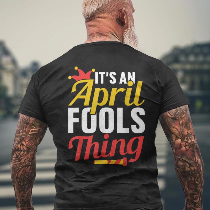 Das Ist Ein Aprilscherz Ding Sarkastisch Witz April T-Shirt mit Rückendruck Geschenke für alte Männer