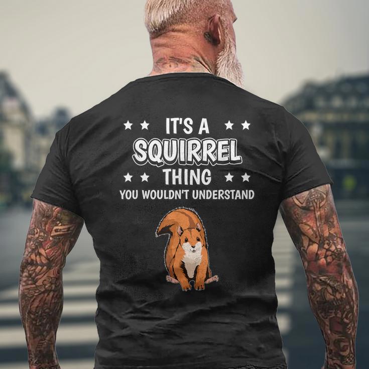 Ist So Ein Eichhörnchen Ding Lustiger Spruch Eichhörnchen T-Shirt mit Rückendruck Geschenke für alte Männer