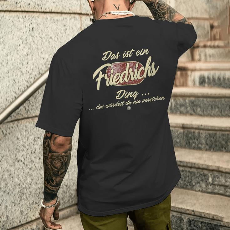 Damen Das Ist Ein Friedrichs Ding Lustiges Familie Friedrichs Mit-Ausschnitt T-Shirt mit Rückendruck Geschenke für Ihn