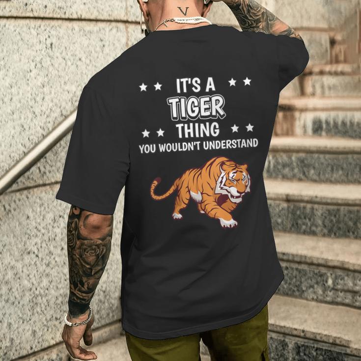 Damen Ist So Ein Tiger Ding Lustiger Spruch Tiger Mit-Ausschnitt T-Shirt mit Rückendruck Geschenke für Ihn