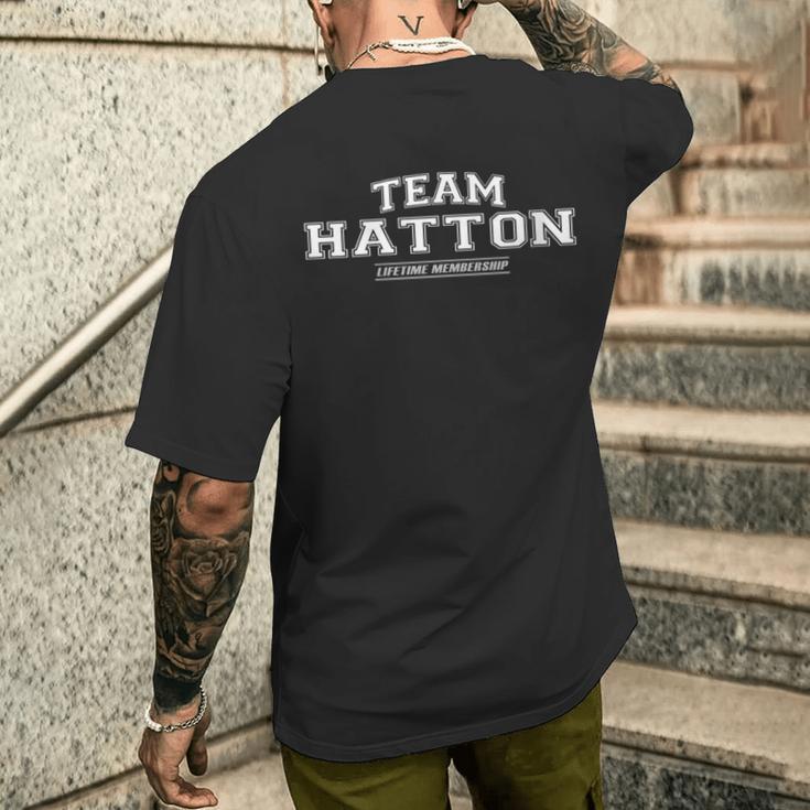 Damen Team Hatton Stolzer Familiennachname Nachname Geschenk Mit-Ausschnitt T-Shirt mit Rückendruck Geschenke für Ihn