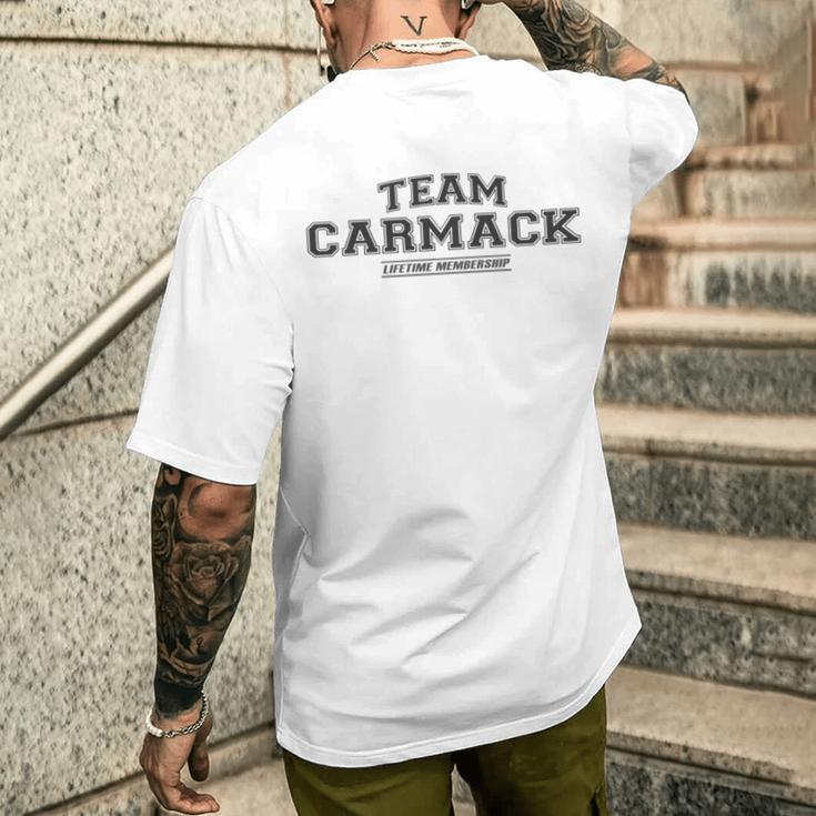 Team Carmack Stolzer Familiennachname Nachname Geschenk T-Shirt mit Rückendruck Geschenke für Ihn