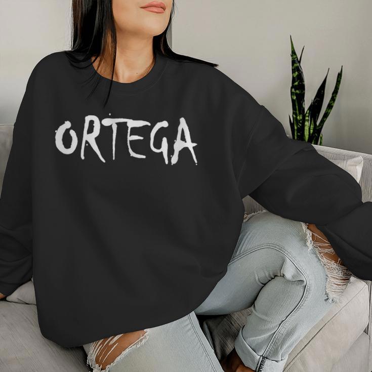 Women's Ortega Last Name American Hispanic Mexican Spanish Family Sweatshirt Frauen Geschenke für Sie