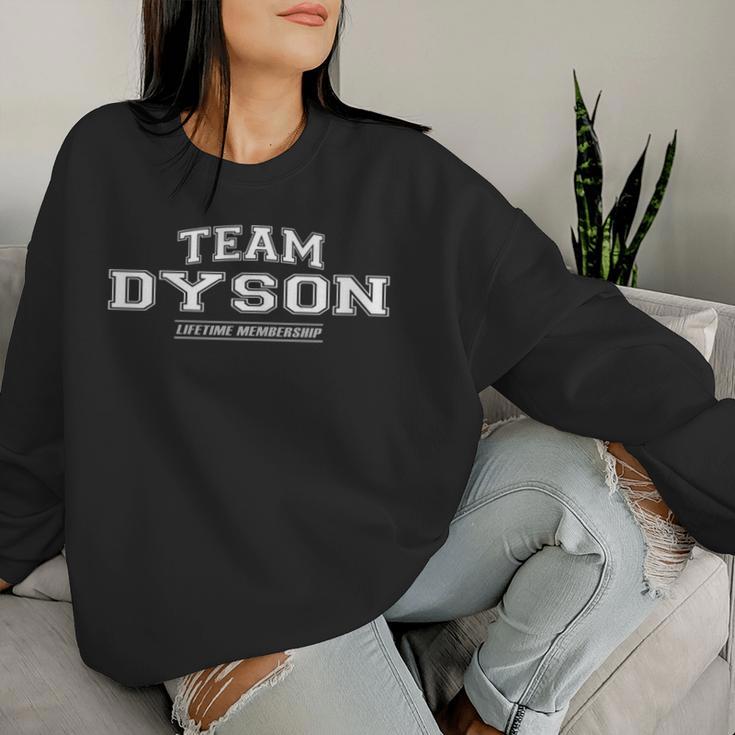 Women's Team Dyson Proud Family Name Surname With-Neck Sweatshirt Frauen Geschenke für Sie