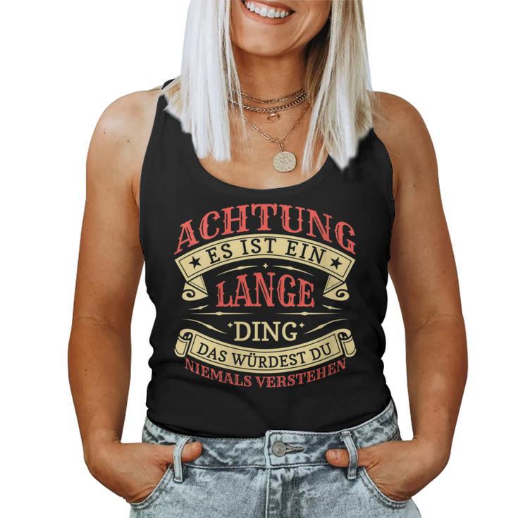 Women's Achtung Es Ist Ein Lange Ding Last Name Plate With-Neck S Tank Top Frauen