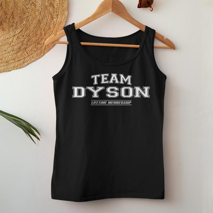 Women's Team Dyson Proud Family Name Surname With-Neck Tank Top Frauen Lustige Geschenke