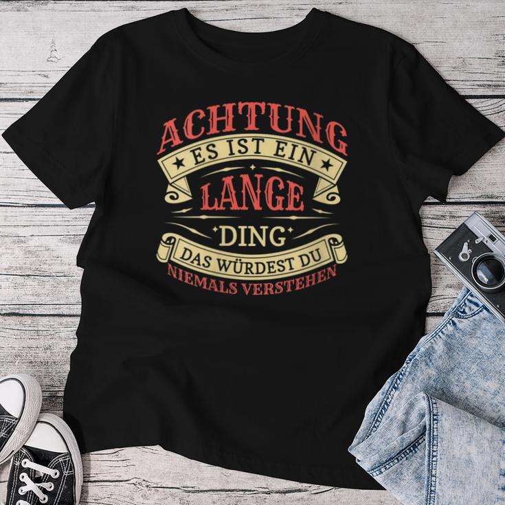 Women's Achtung Es Ist Ein Lange Ding Last Name Plate With-Neck S T-shirt Frauen Lustige Geschenke